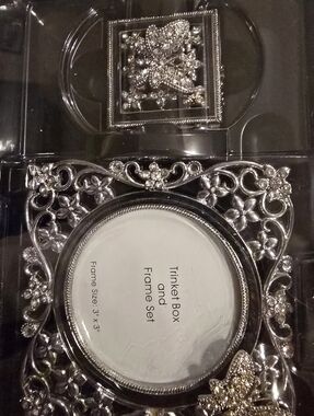 Silver Floral Trinket Box & Frame Set with Rhinestone Butterfly